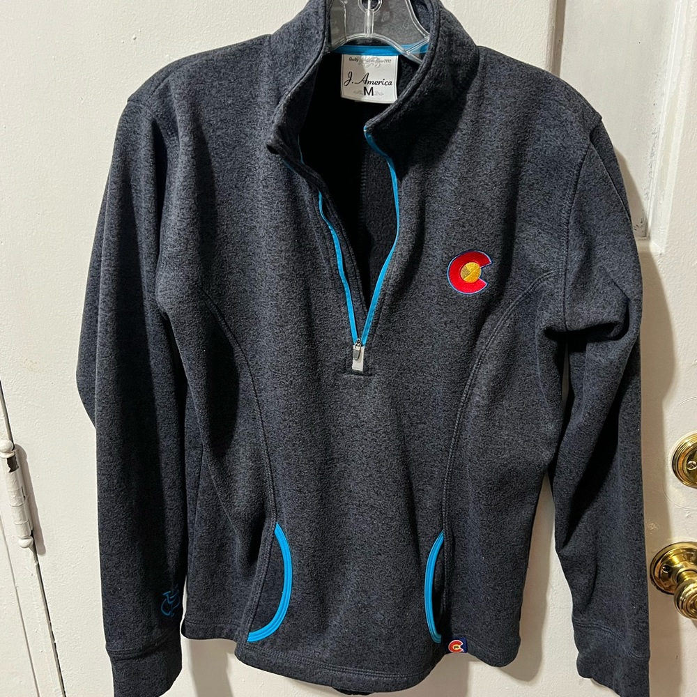 J. America - Colorado 1/4 zip pullover (BROKEN ZIPPER)